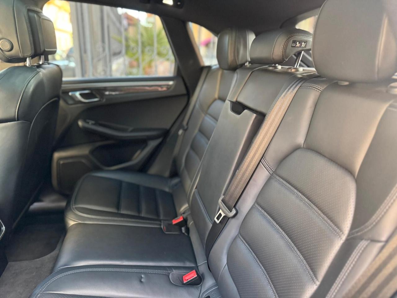 Porsche Macan 2.0 265 CV