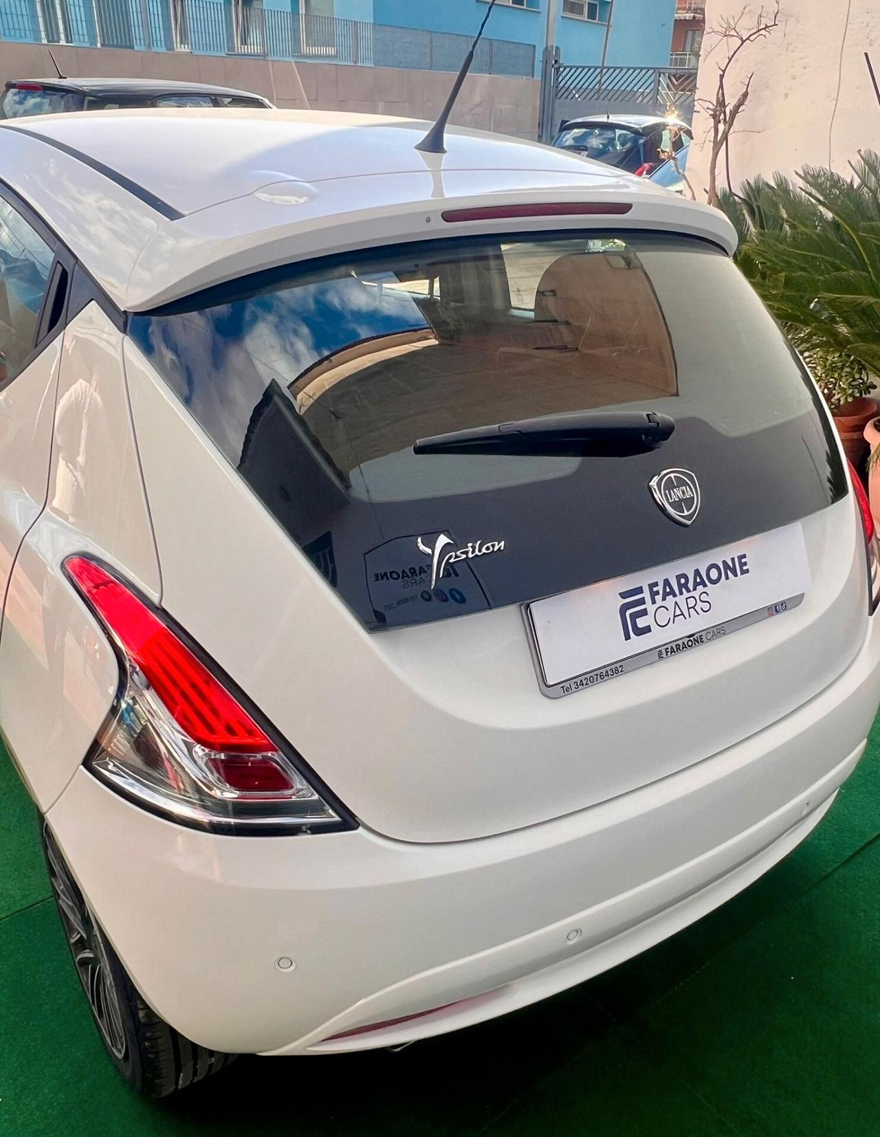 Lancia Ypsilon 1.2 69 CV 5 porte Gold