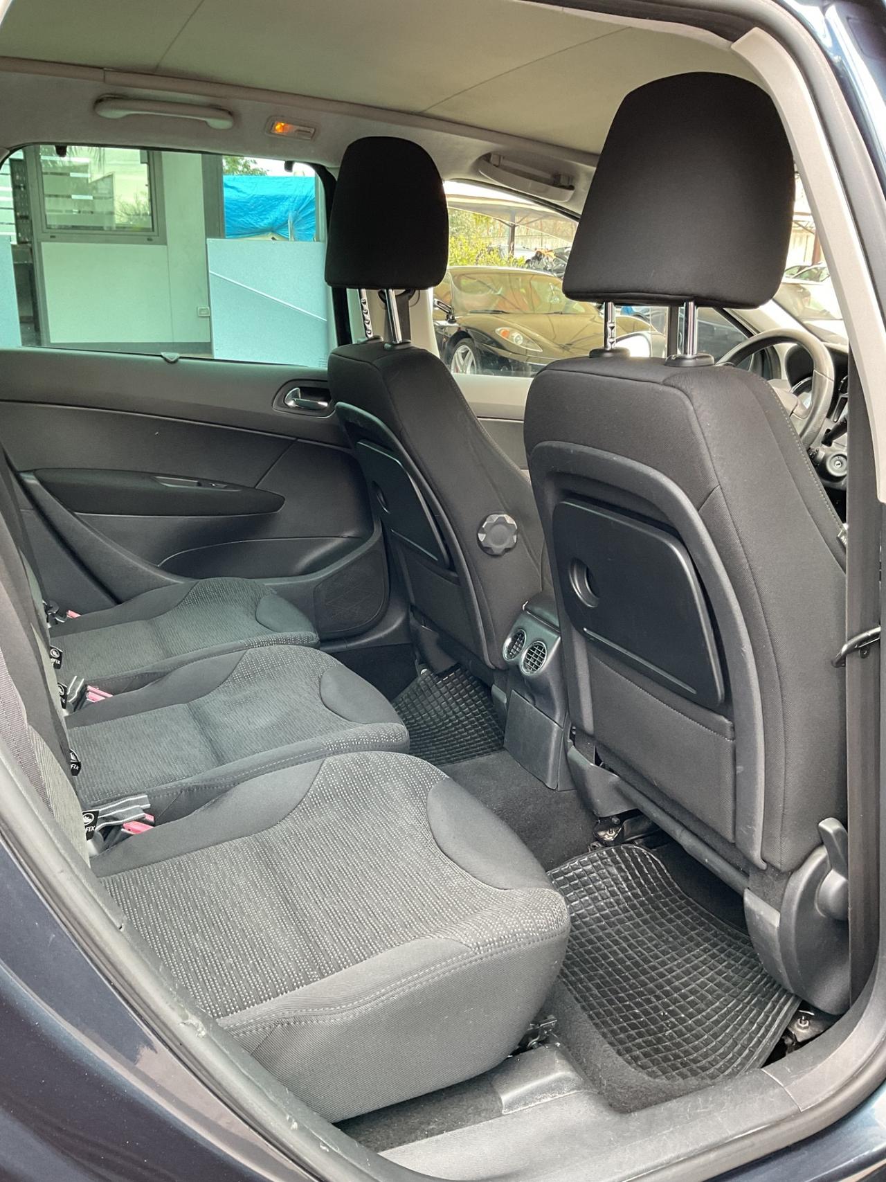 Peugeot 308 1.6 8V e-HDi 112CV Stop&Start SW Active
