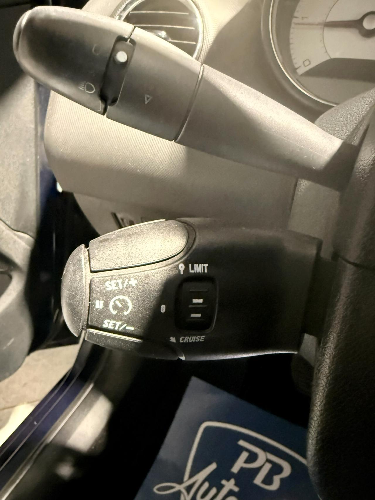 Peugeot 308 1.6HDI EDITION NAVI UNICO PROPRIETARIO