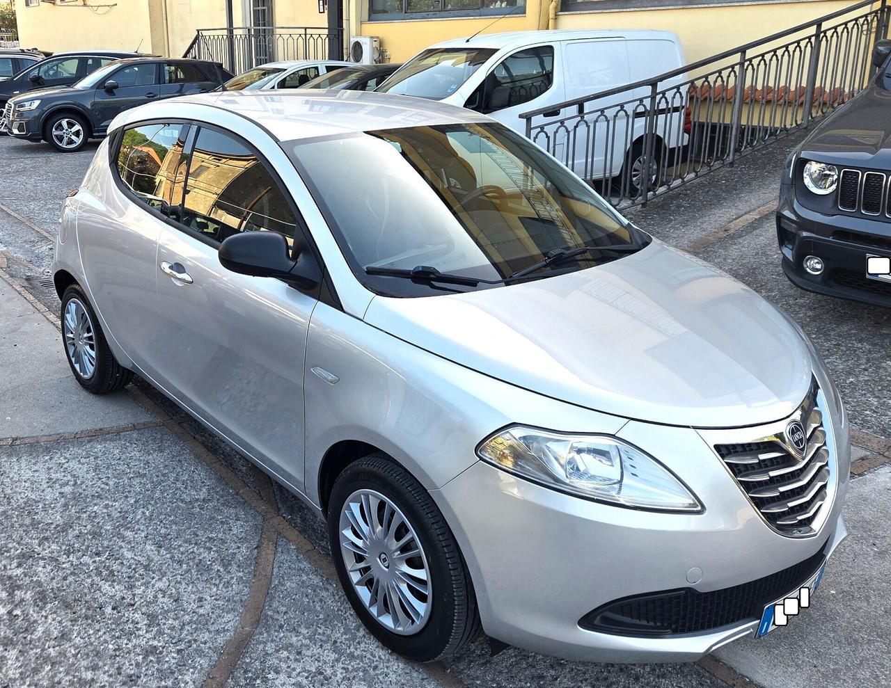 Lancia Ypsilon 1.2 SOLO 83000 KM TAGLIANDATA GARANZIA