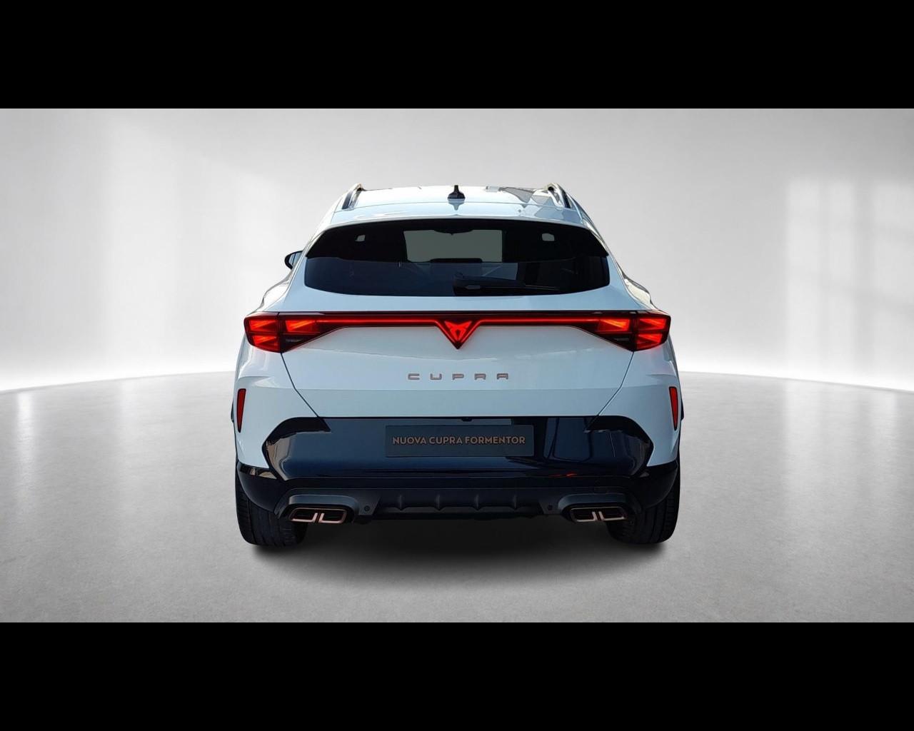 CUPRA Nuova CUPRA Formentor Business 1.5 e-HYBRID 150 kW (204 CV) pHEV DSG 6 marce 2WD