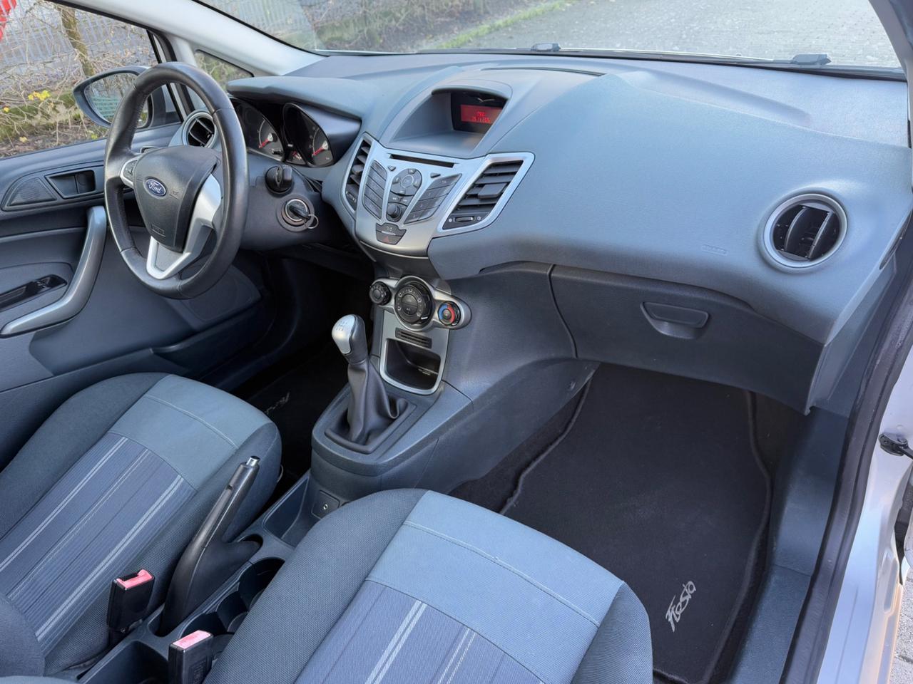 Ford Fiesta 1.4 TDCi 5p. Titanium ok neopatentati