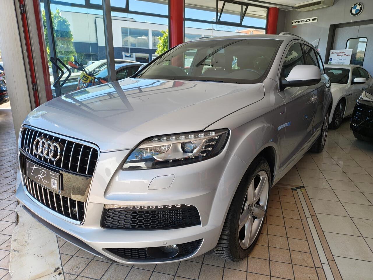 Audi Q7 3.0 TDI 240 CV quattro S-LINE GANCIO TRAINO UNIPRO