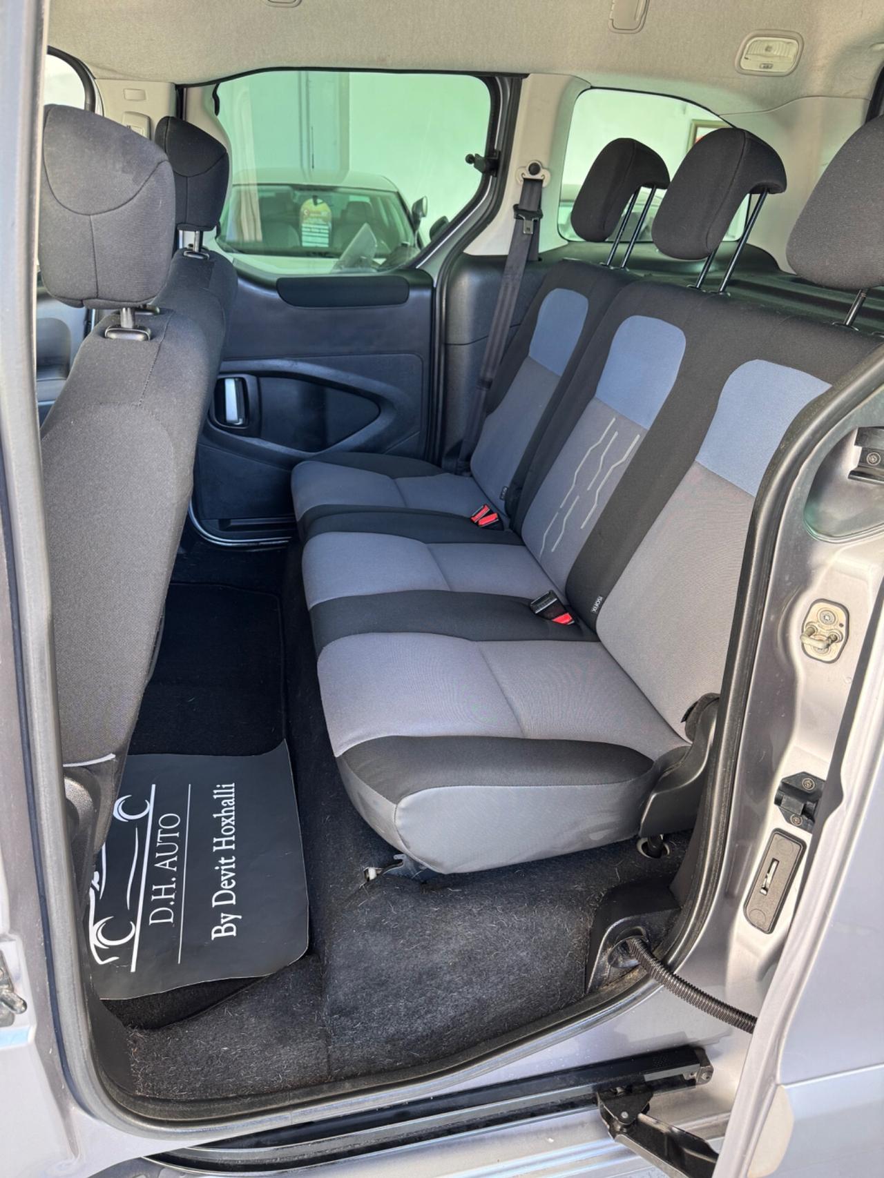 Peugeot Partner Tepee BlueHDi 100 Outdoor