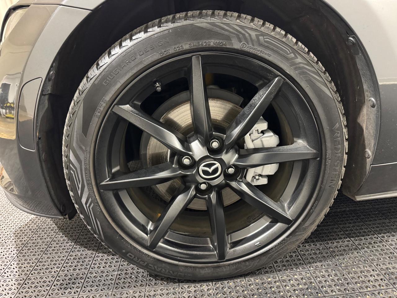 Mazda MX-5 2.0L Skyactiv-G Sport RECARO!!