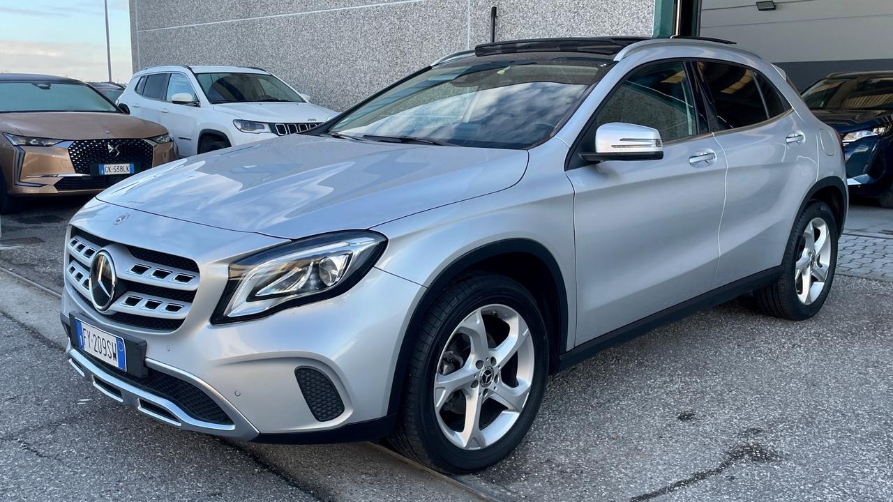 MERCEDES-BENZ GLA 180 1.6 PREMIUM 122CV - FULL LED, PELLE, TETTO