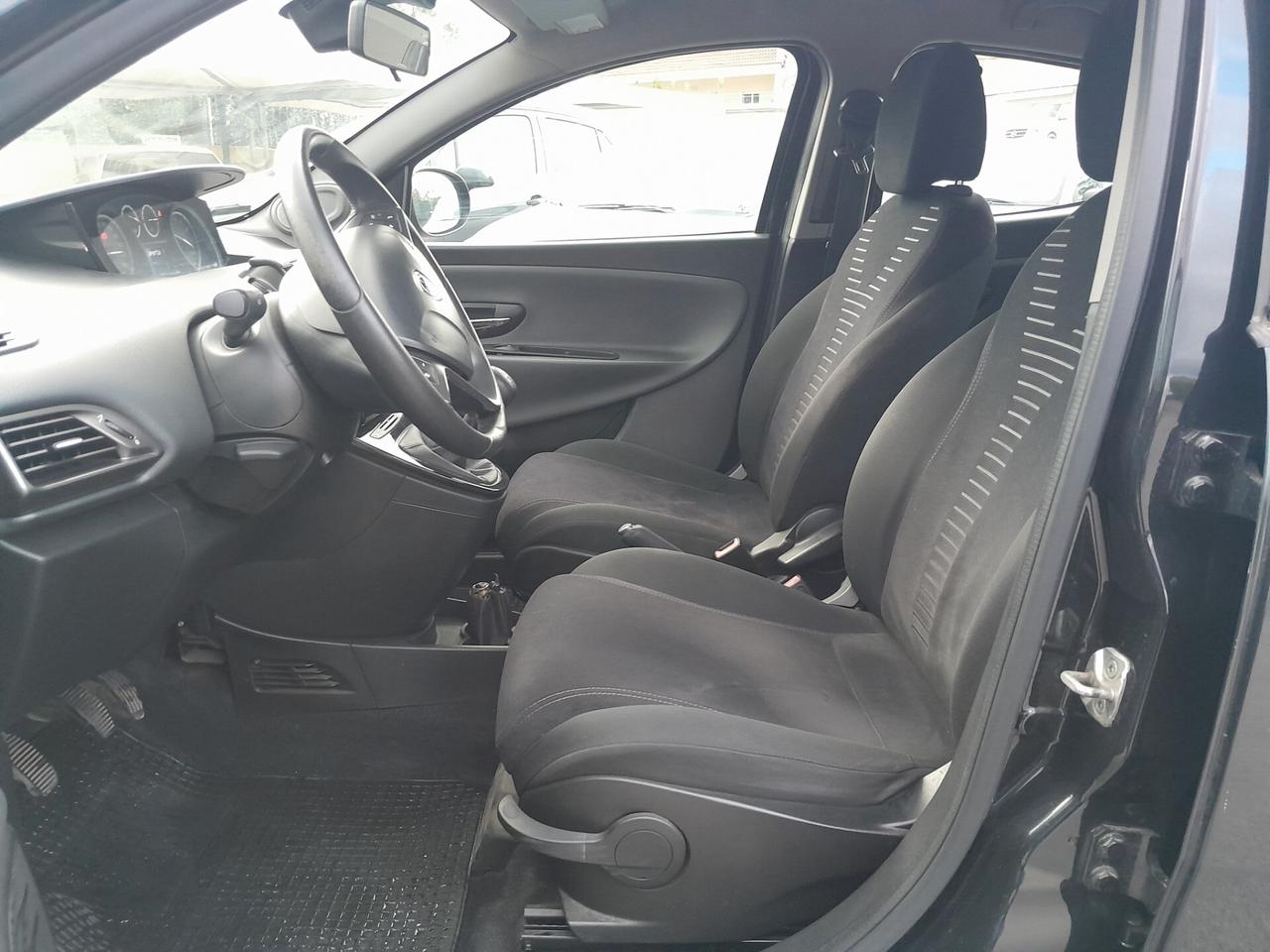 Lancia Ypsilon 1.2 69 CV 5 porte GPL Ecochic Gold