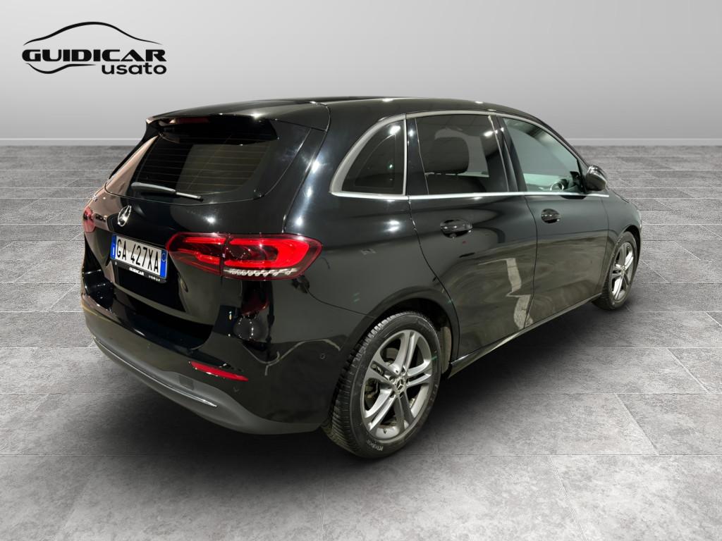 Mercedes-Benz Classe B - W247 2018 - B 180 d Sport Plus auto