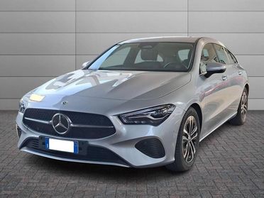 Mercedes CLA Shooting Brake 180 D Advanced 8G-DCT