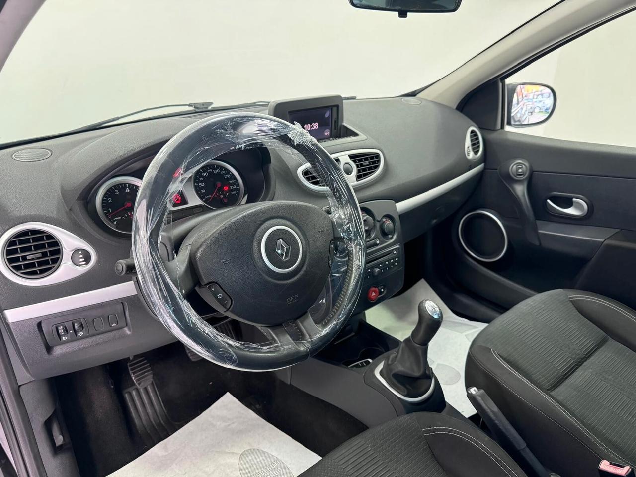 Renault Clio 1.2 16V 5 porte Dynamique