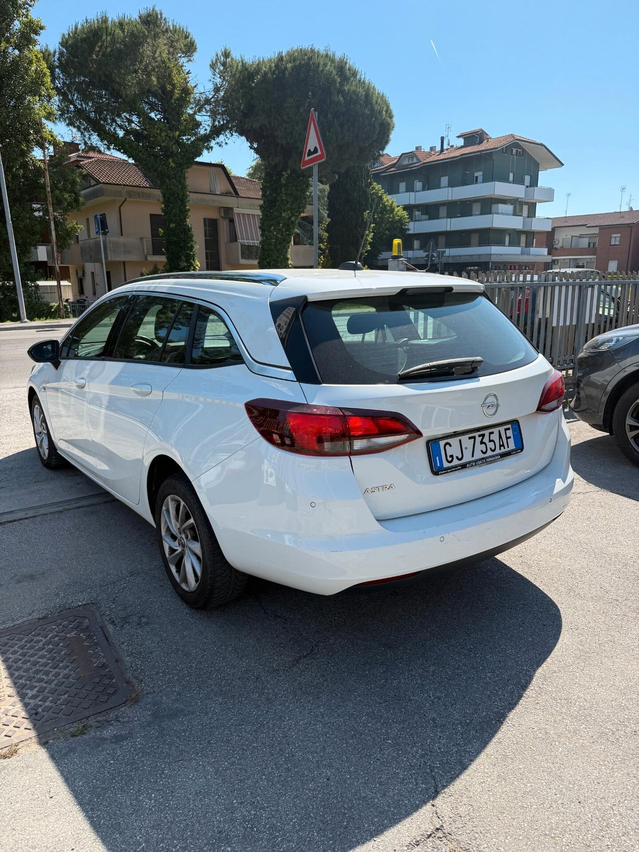 Opel Astra 1.5 CDTI 105 CV S&S Sports Tourer Business Elegance NESSUN VINCOLO