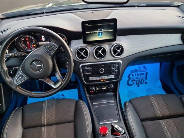 MERCEDES-BENZ GLA 200 d Automatic 4Matic Sport