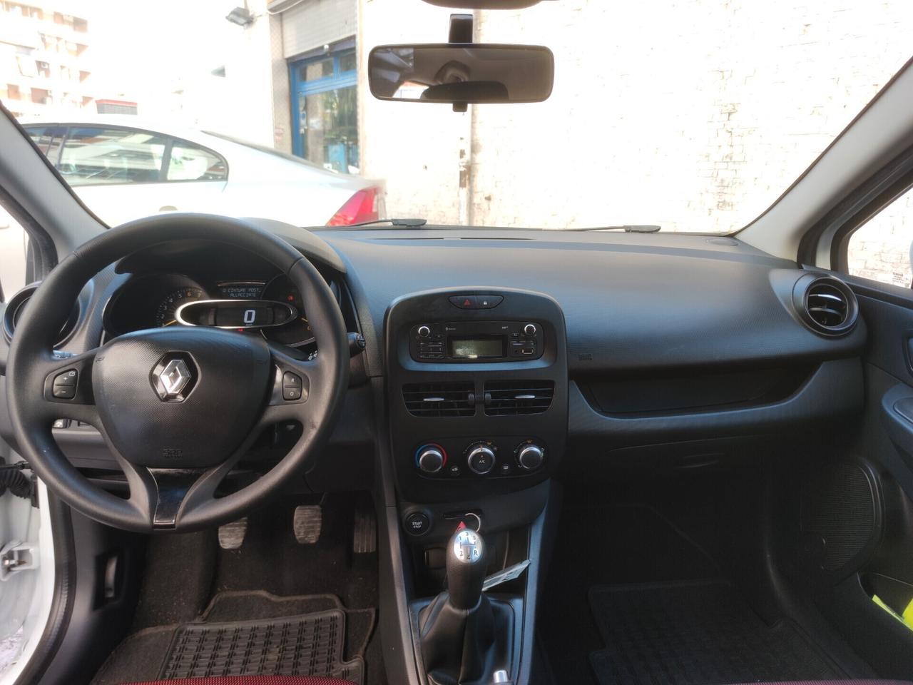 PROMO LUGLIO!Renault Clio 1.2 75CV *77.000 km*