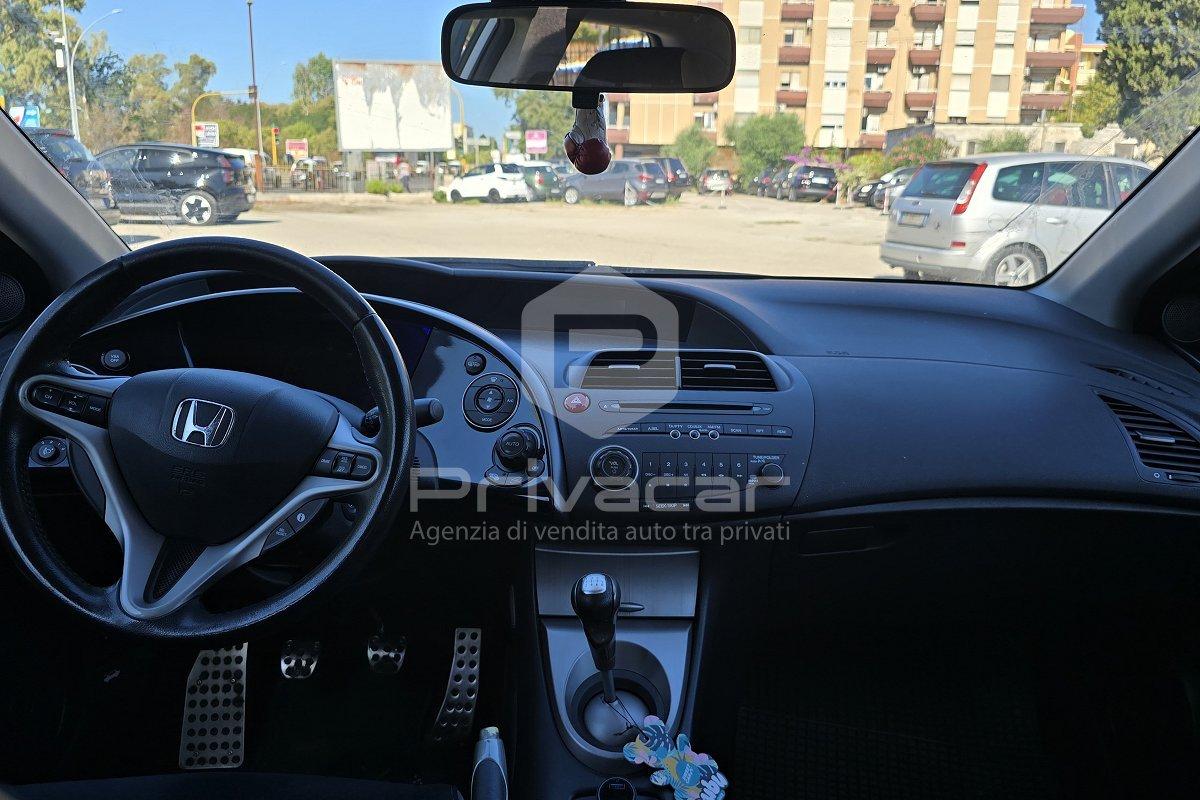 HONDA Civic 1.8 i-VTEC 5p. Executive