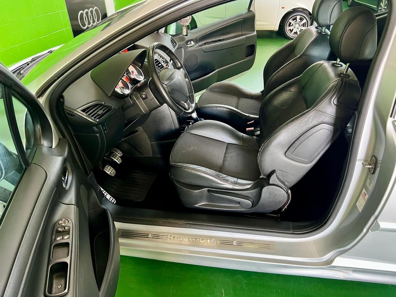 Peugeot 207 1.6 THP 150CV 3p. Féline