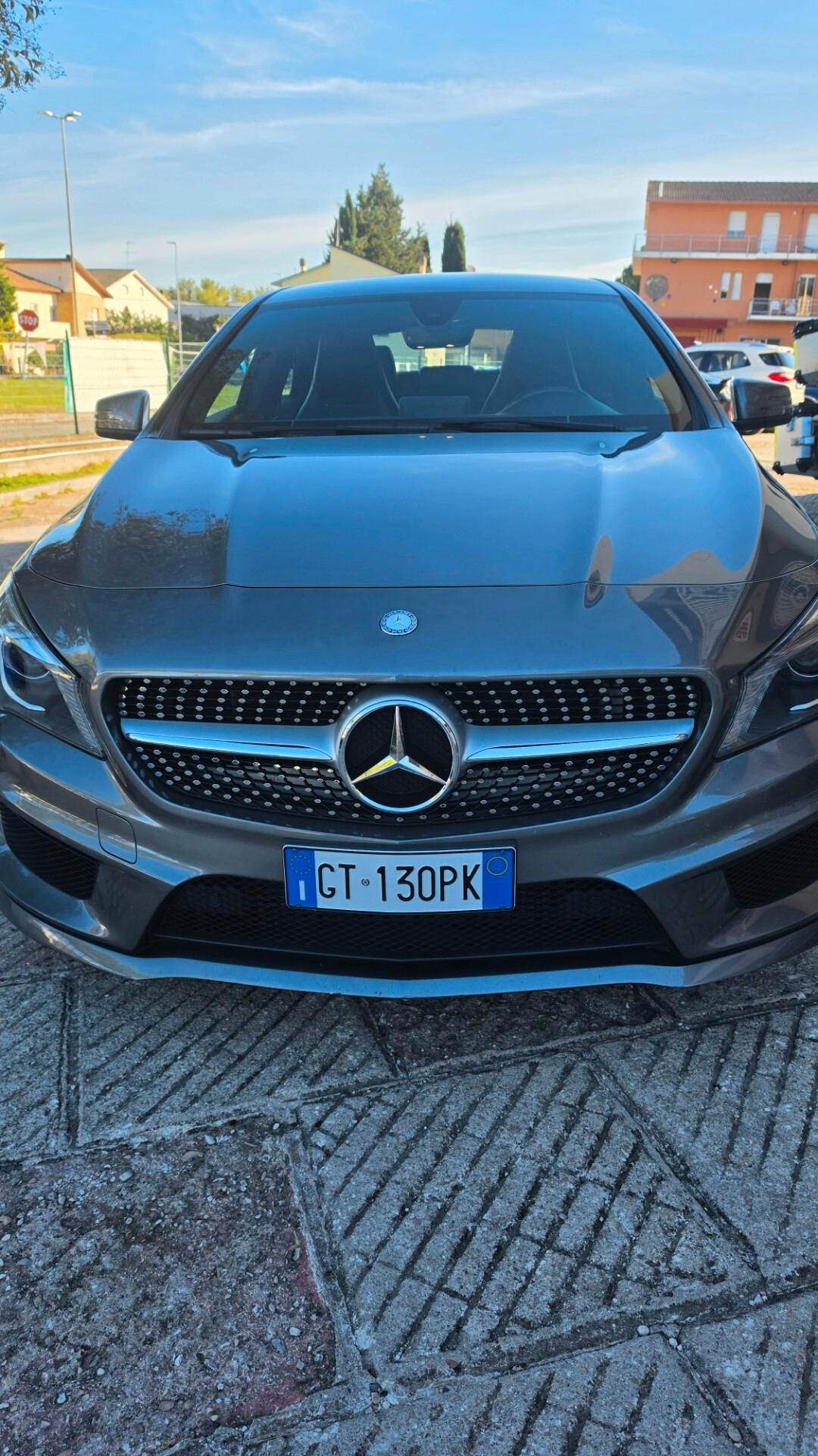 Mercedes-benz CLA 200
