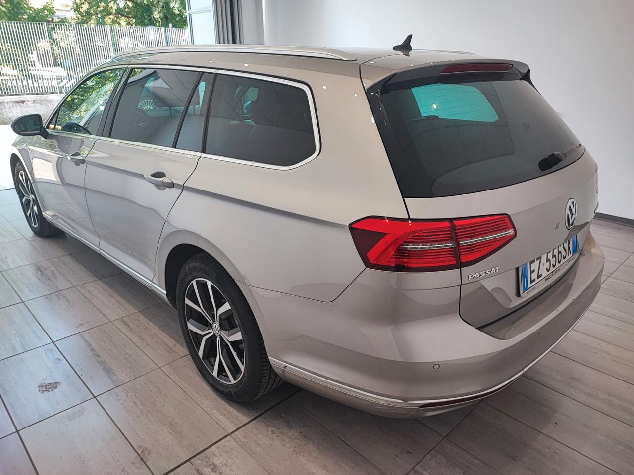 Volkswagen Passat Variant 2.0 TDI DSG Highline BlueMotion Technology