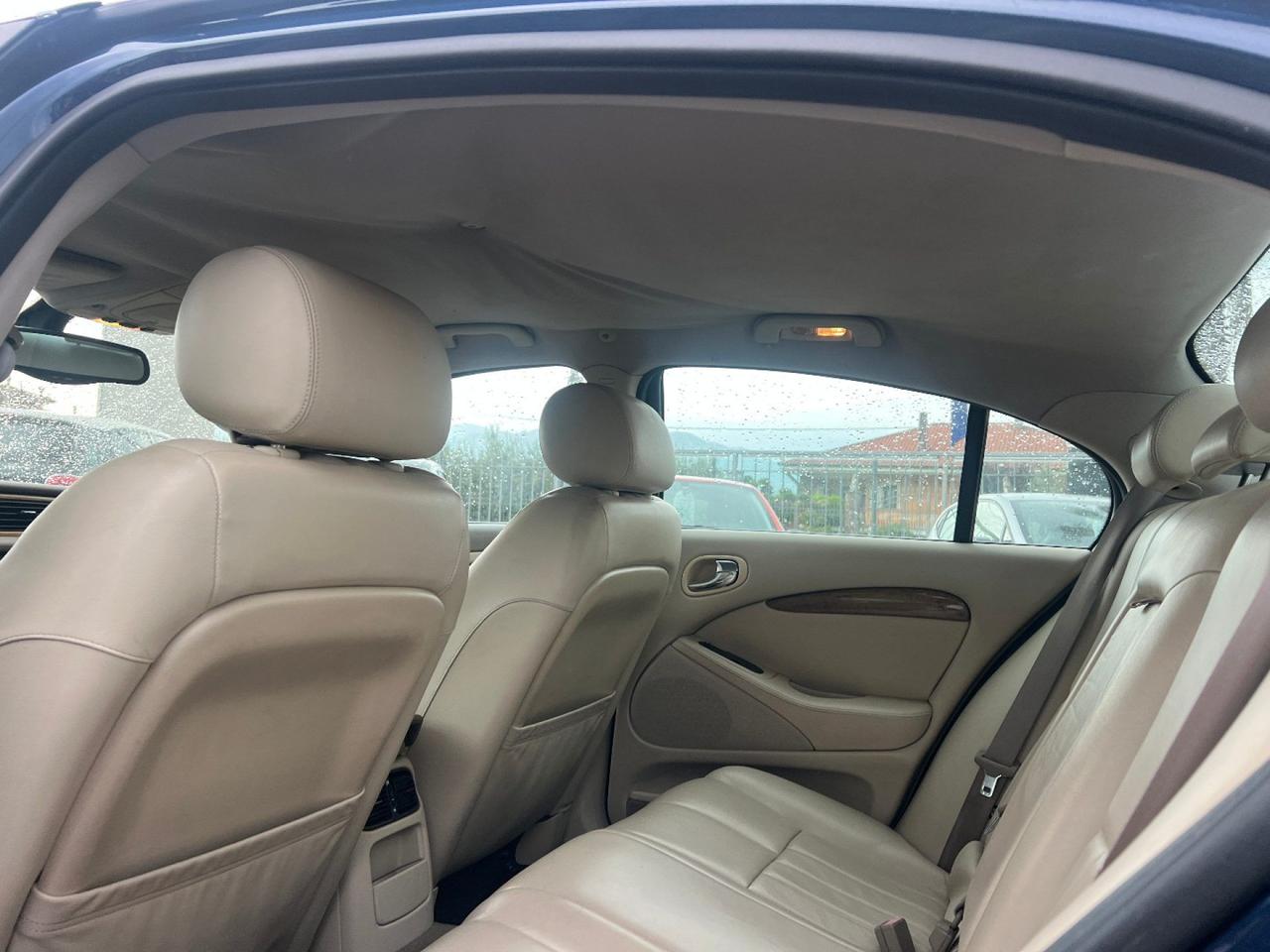 Jaguar S-Type 3.0 V6 24V GPL Executive LEGGI DESCRIZIONE