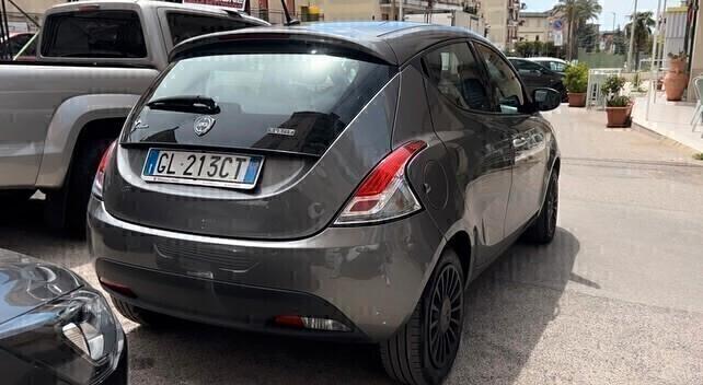 LANCIA YPSILON - ANNO 2022 - Cc 1.0 - Cv 70