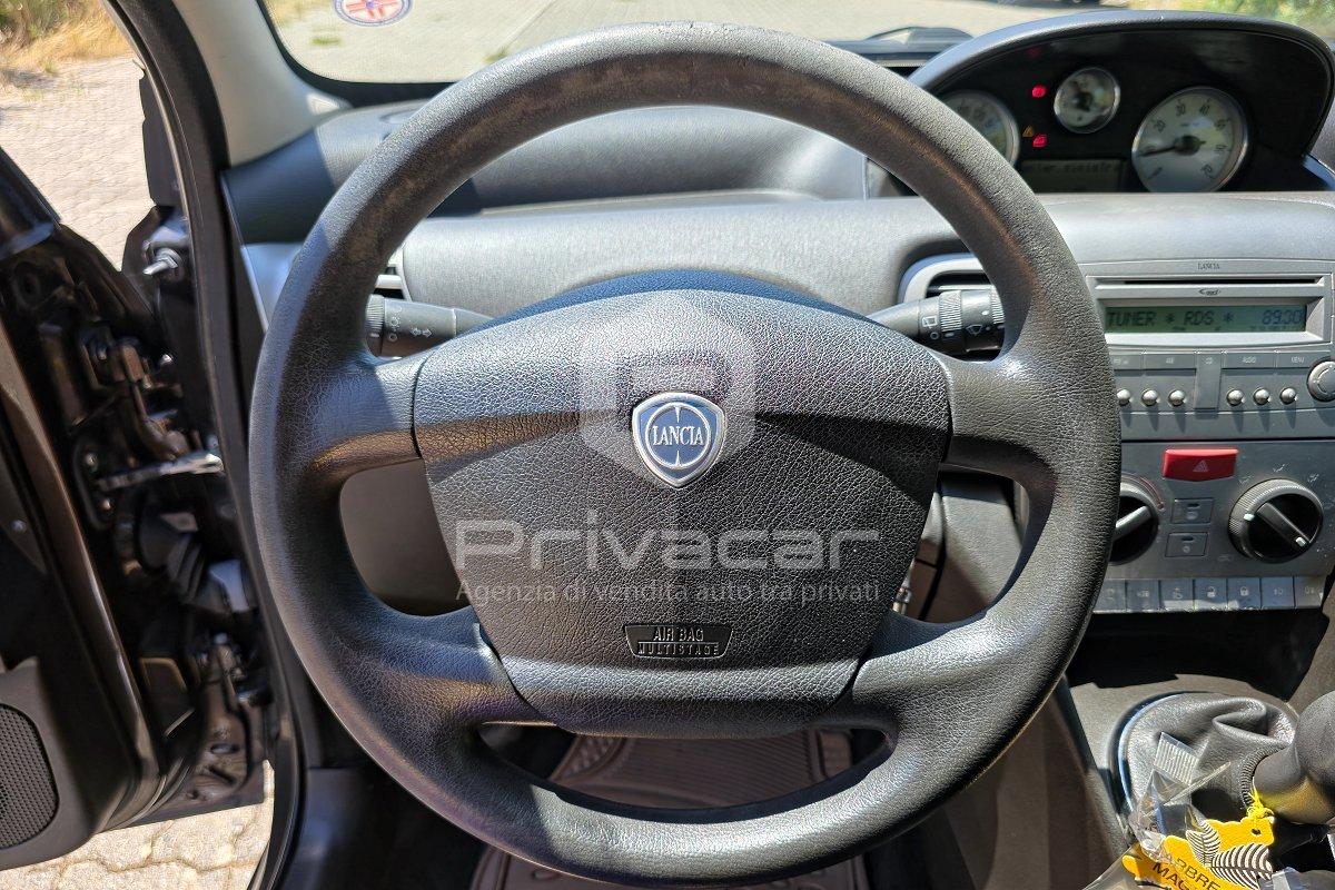 LANCIA Ypsilon 1.3 MJT 75 CV Oro