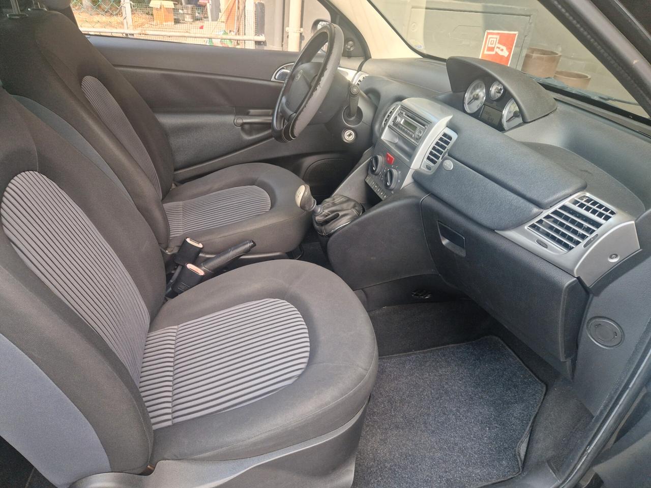 Lancia Ypsilon 1.2 Oro