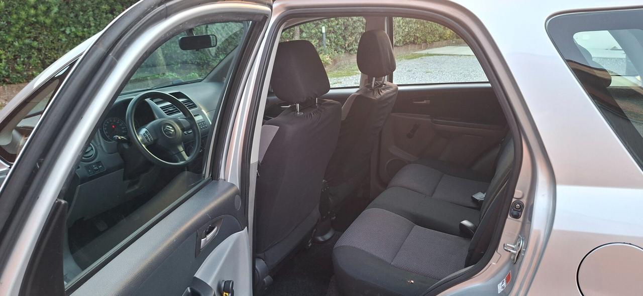 SUZUKI SX4 1.6 4X4 CON BLOCCO FULL OPTIONAL