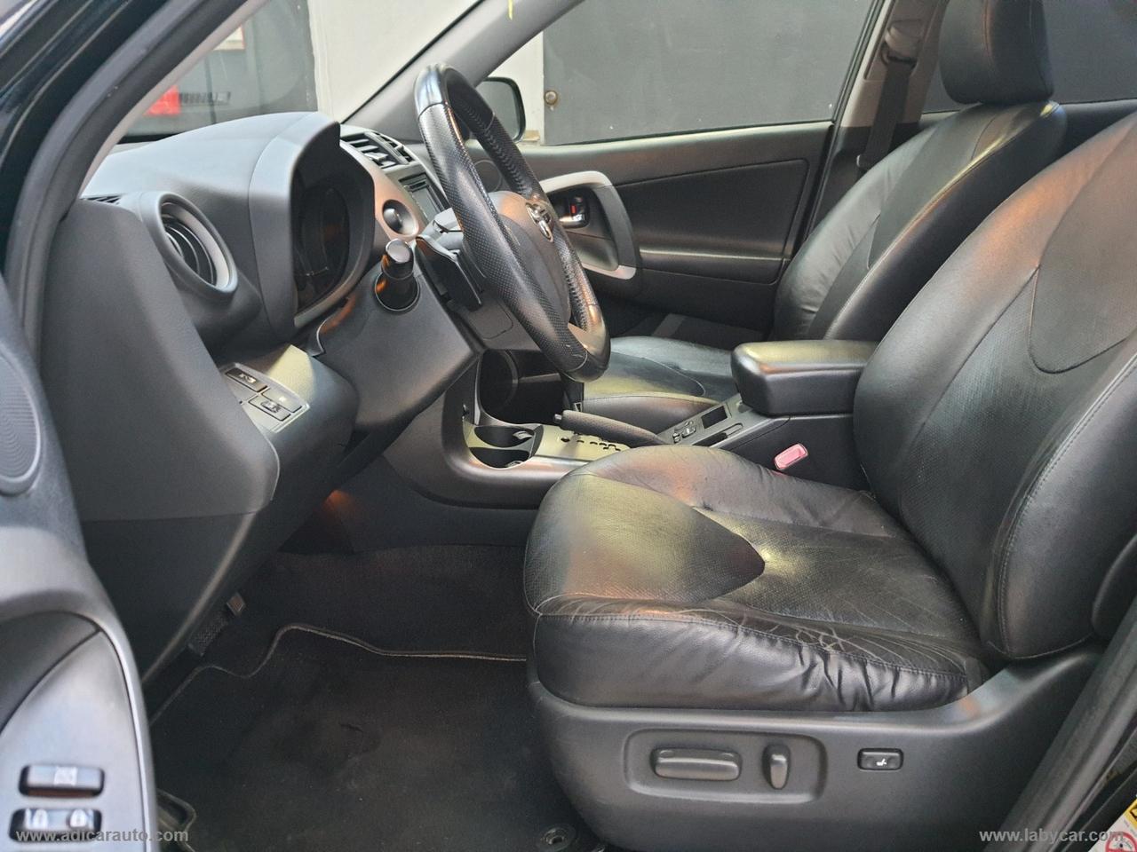 TOYOTA RAV4 Crossover 2.2 D-Cat A/T 150CV