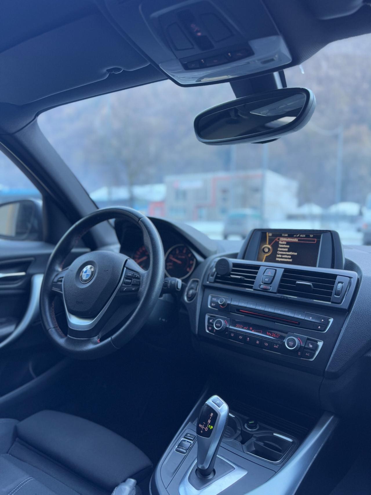 Bmw 116d 5p. Sport 2.0