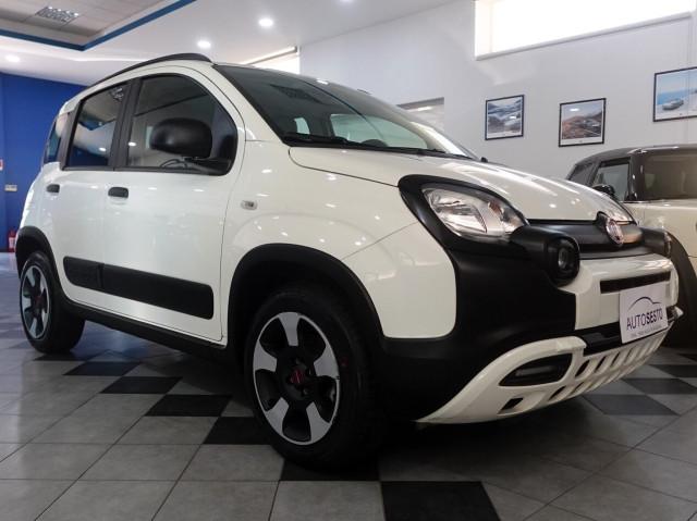 Fiat Panda 1.0 BZ 70 CV FIREFLY HYBRID CITY CROSS