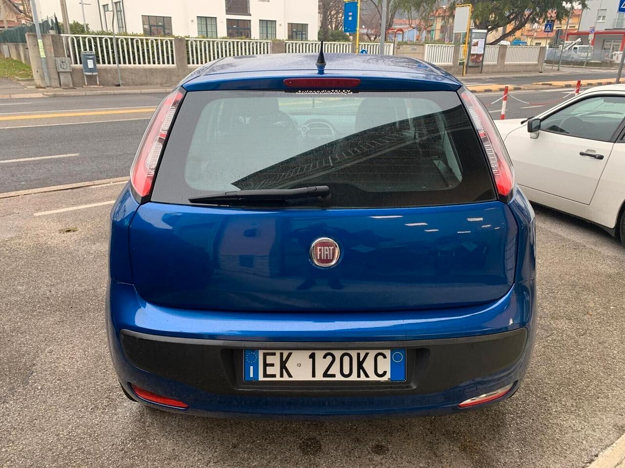 Fiat Punto Evo 1.4 benz. 5p Dynamic NEOPATENTATI