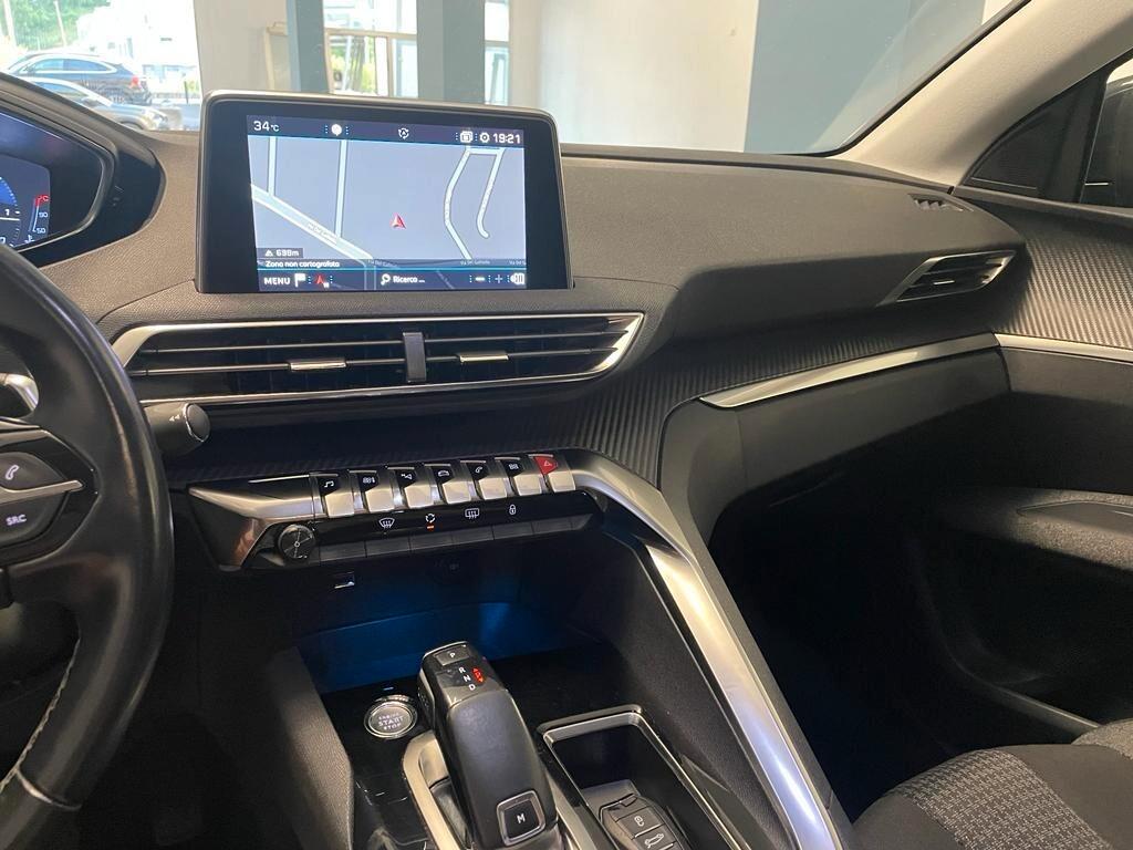 Peugeot 3008 BlueHDi 130 S&S EAT8 Allure