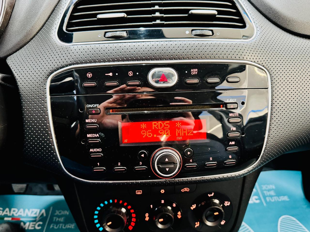 Fiat Punto 1.3 Mjt 95 CV 5 porte Distribuz. Nuova