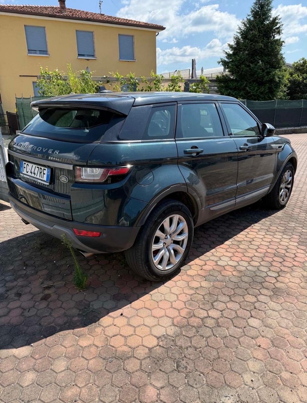 Land Rover Range Evoque 2.0 TD4 180 CV 5p. Pure