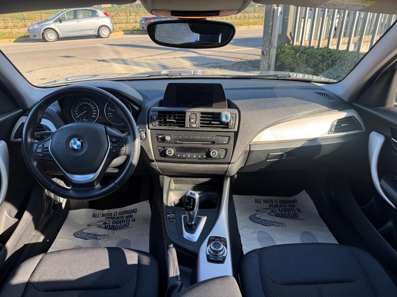 Bmw 116 116d 5p. Urban