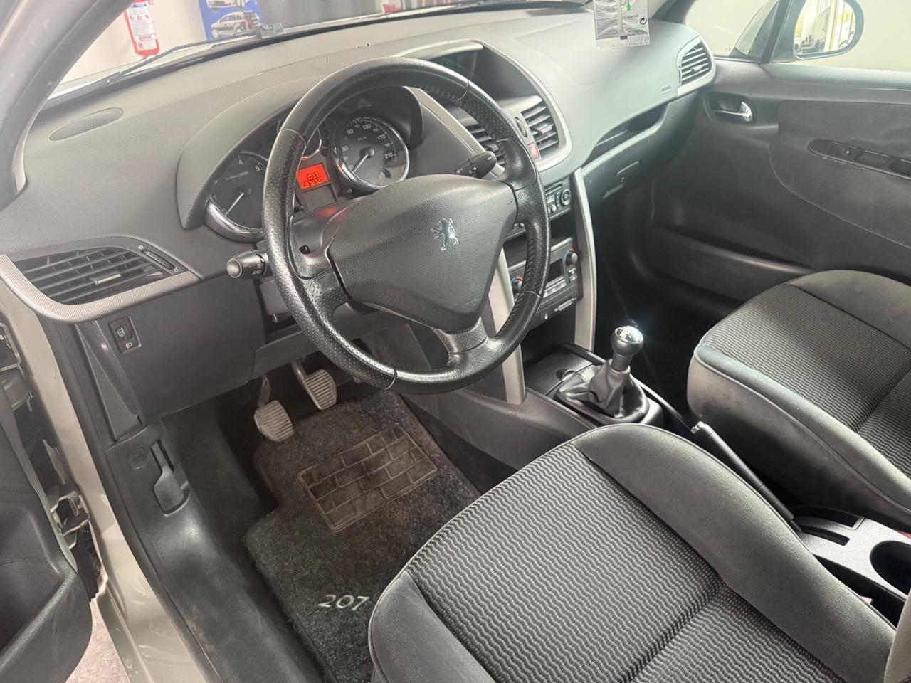 Peugeot 207 1.4 88CV 5p. XS 87.000km