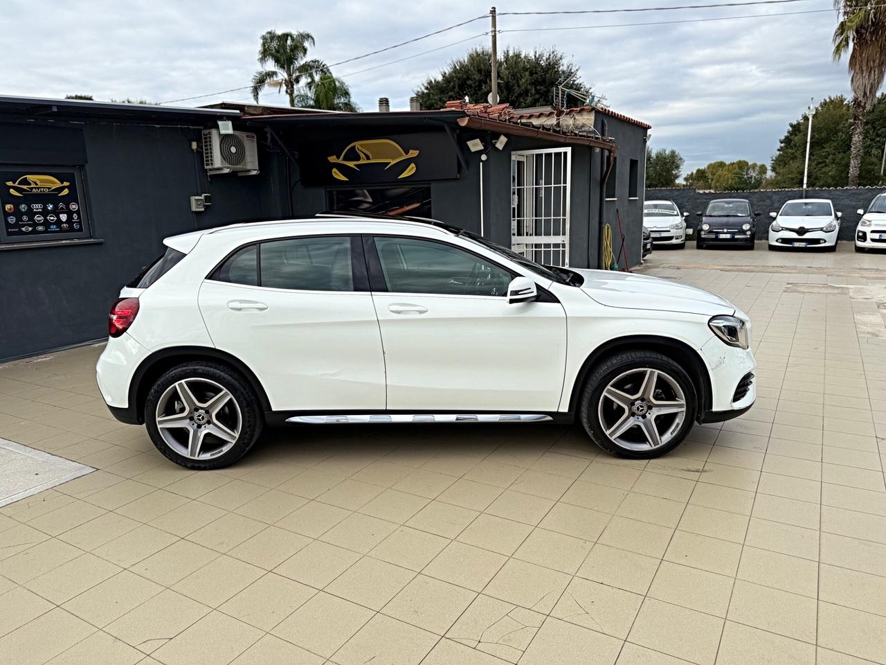 Mercedes-benz GLA 200 d Automatic Premium Garanzia 12 Mesi