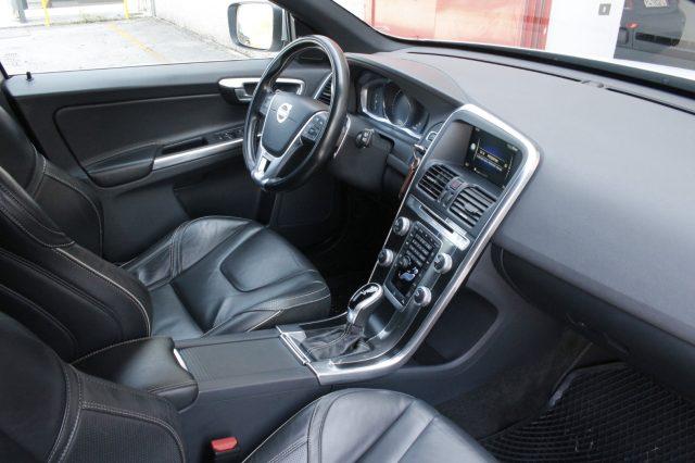 VOLVO XC60 D4 Awd Geartronic R-design Unicoprop. Pelle