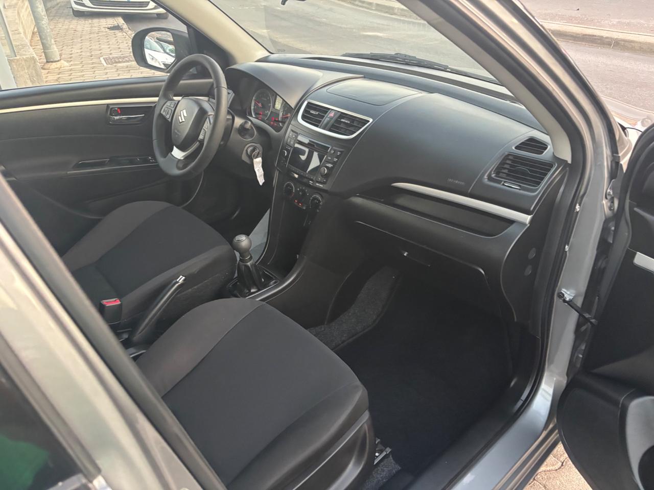 Suzuki Swift 1.3 DDiS 5 porte B-Top