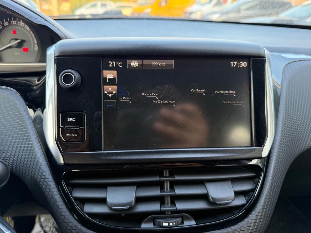 Peugeot 2008 BlueHDi 100 Black Matt