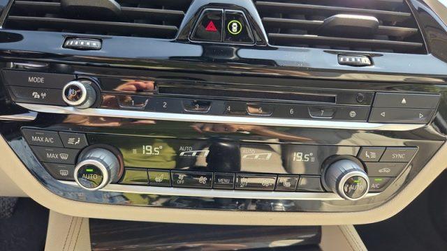 BMW 520 d xDrive Luxury PERMUTE UNICOPROPR. SERVICE BMW