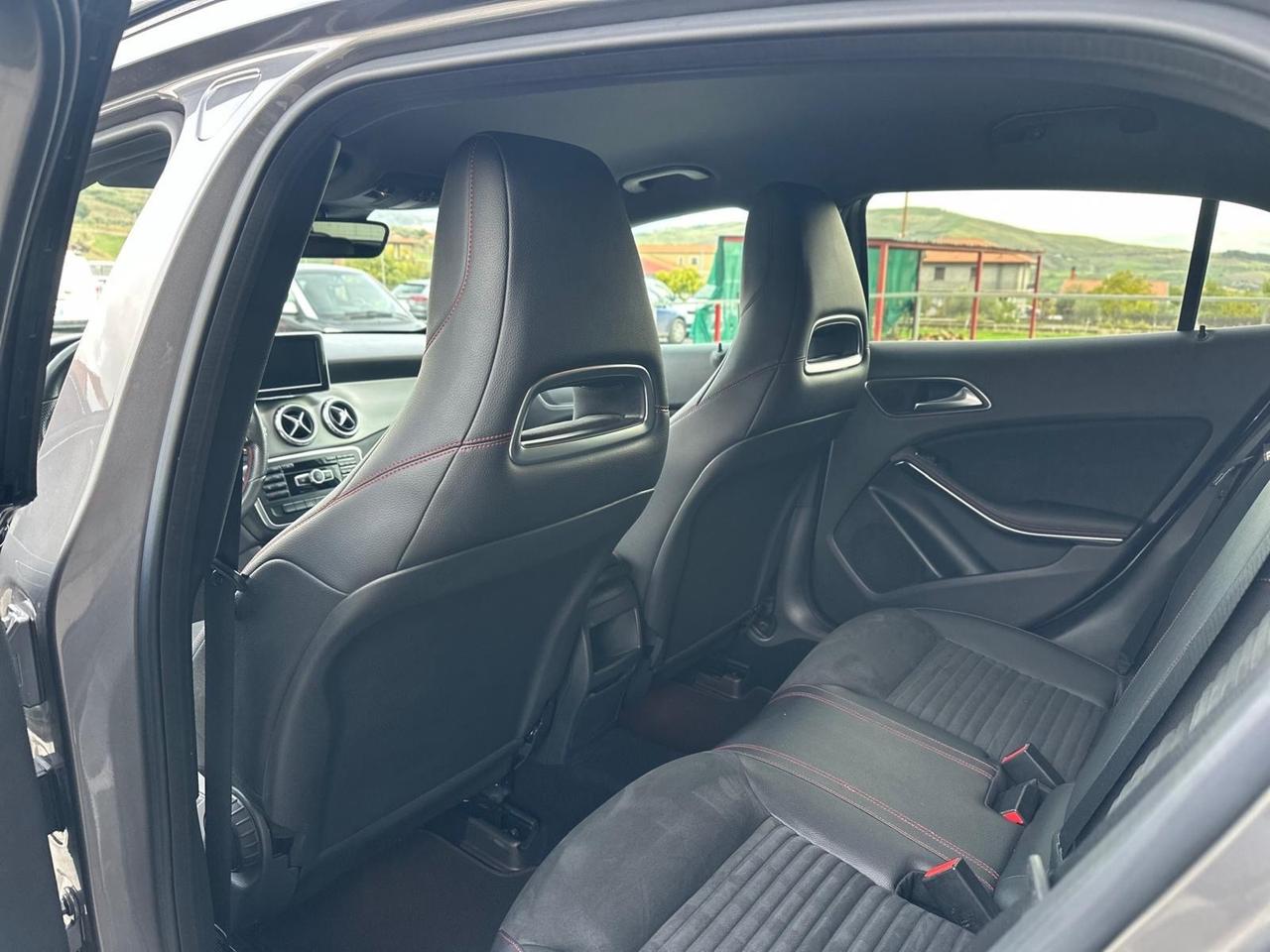 Mercedes-benz GLA 200 CDI Automatic Premium