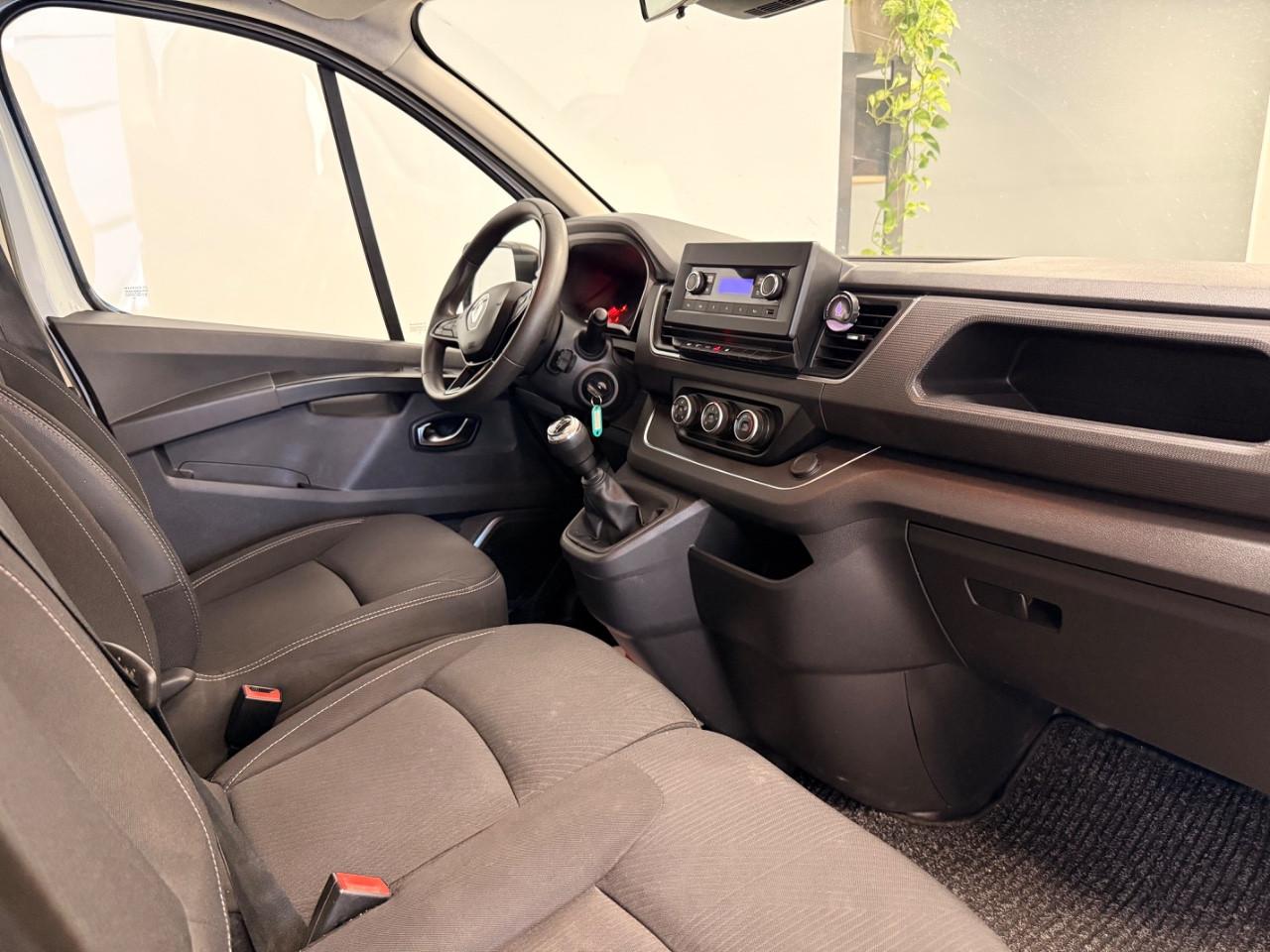RENAULT Trafic 2.0DCI 110cv L1H1 9 POSTI