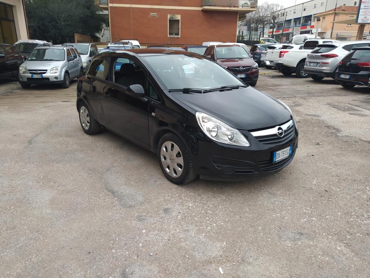 Opel Corsa 1.2 3 porte Enjoy GPL Neopatentati