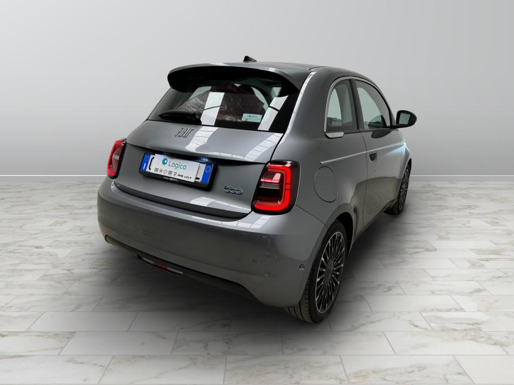 FIAT 500e - 500e 42 kWh La Prima