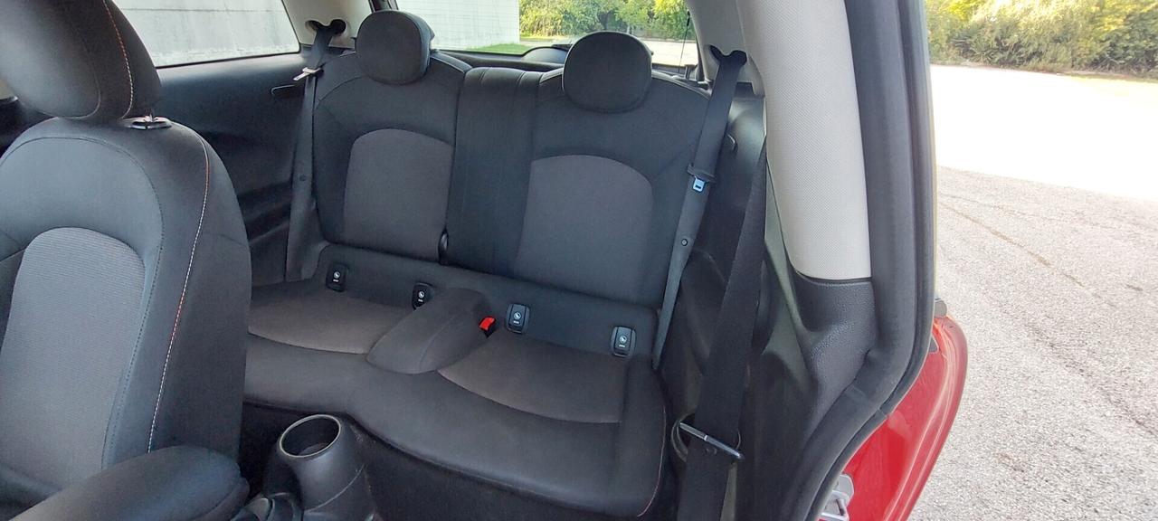 MINI ONE 1,5 DIESEL 95 CV HYPE LEGA TELEFONO SENSORI RADAR FULL LED IMPECCABILE X NEOPATENTATI