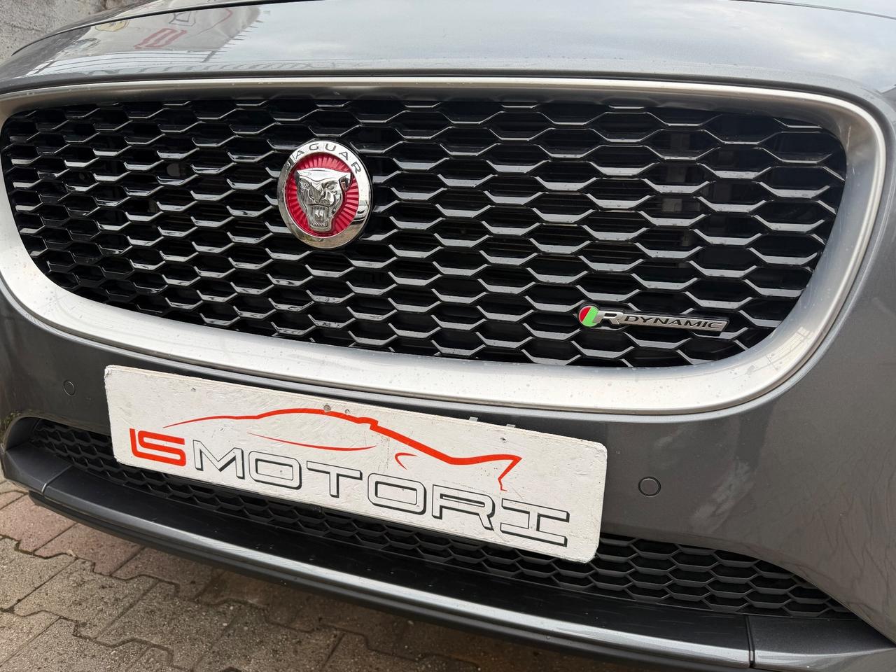 Jaguar E-Pace 2.0D 150 CV R-Dynamic S