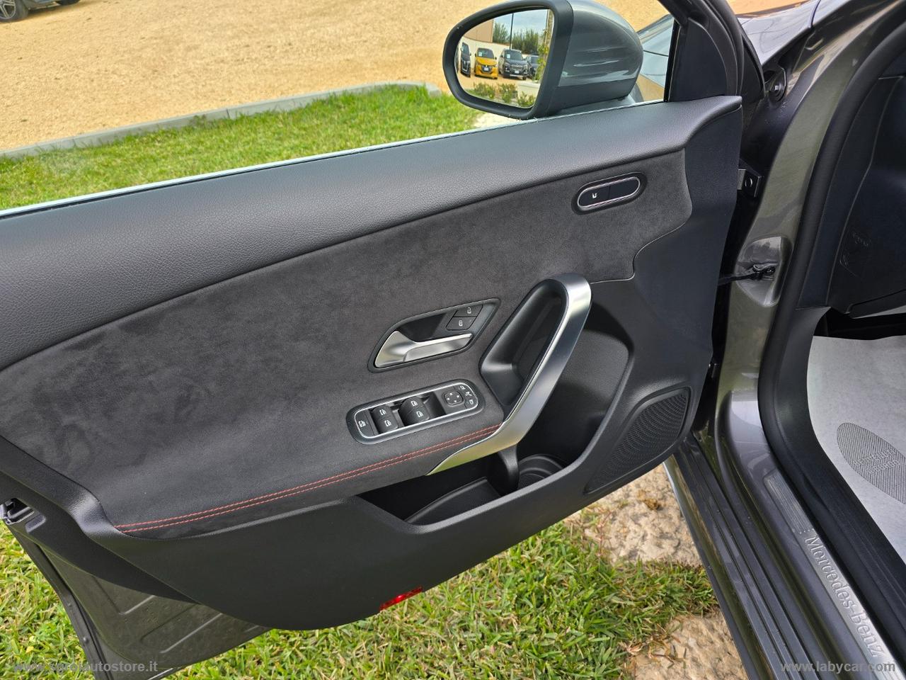 MERCEDES-BENZ A 200 d Automatic Premium Plus AMG Line TETTUCCIO