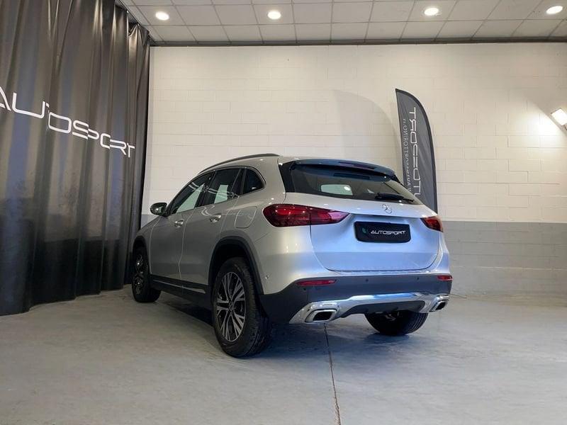 Mercedes-Benz GLA GLA 180 Automatic Progressive Advanced