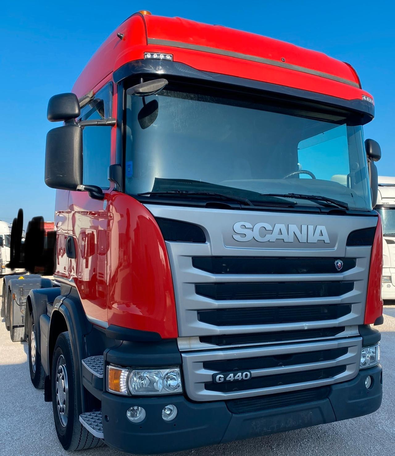 SCANIA R-440